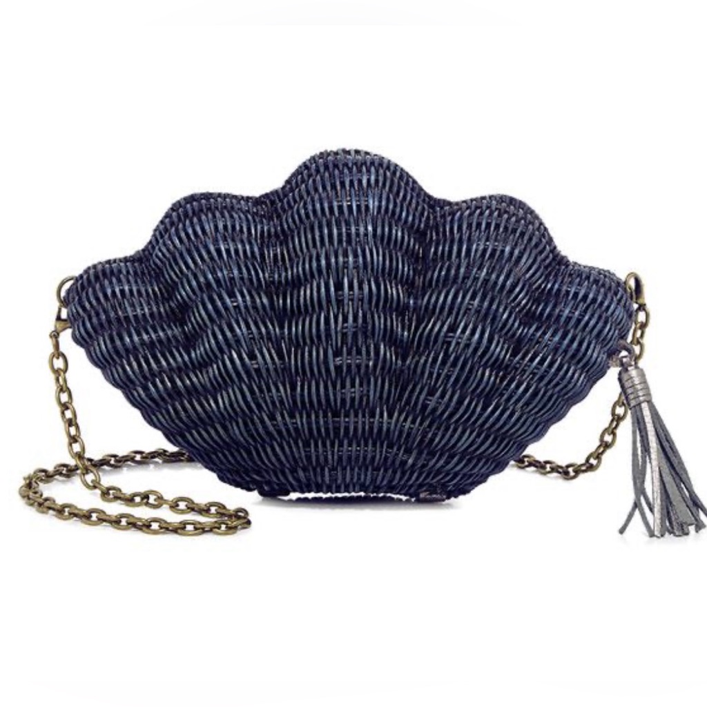 Kayu Jane Seashell Clutch In Navy